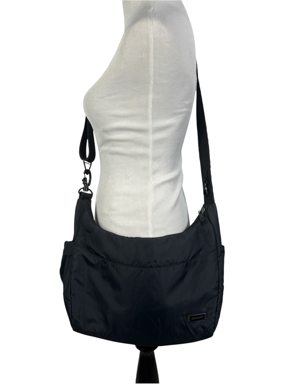 Pacsafe Citysafe CS 200 GII Crossbody Bag Black Anti-Theft RFID Travel Exomesh